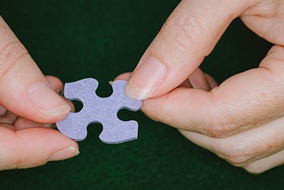 Four Season House (2138pz) - 1000 Piece Jigsaw Puzzle